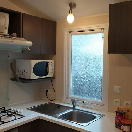 Mobil-home A Avec Terrasse - Api-1-52-258 * Saint-Maime
