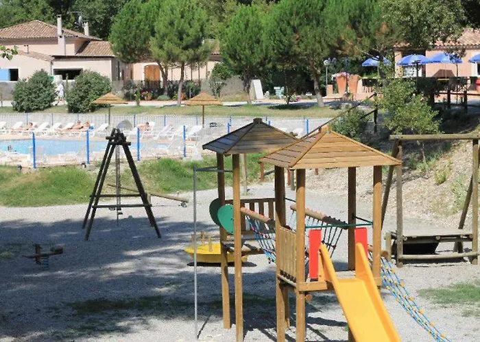 Kemping Mobil-home A Avec Terrasse - Api-1-52-258 *