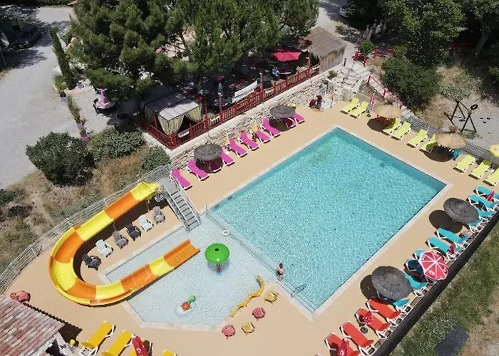 Kemping Mobil-home A Avec Terrasse - Api-1-52-258 *