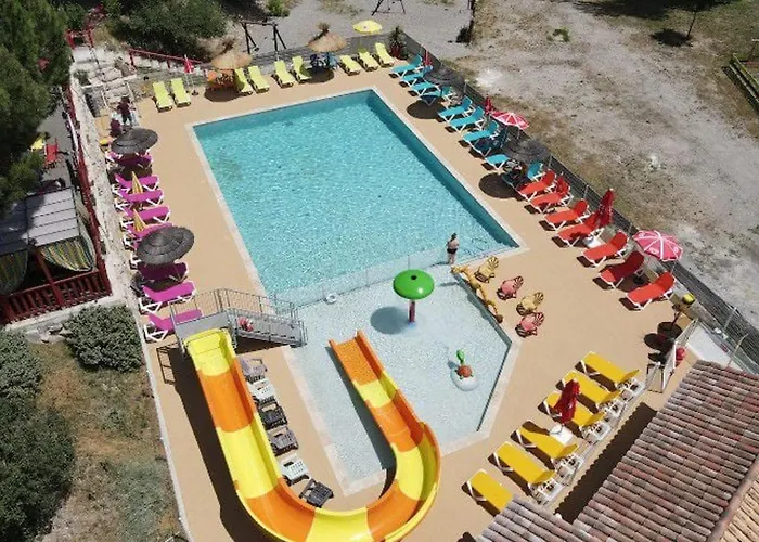 Mobil-home A Avec Terrasse - Api-1-52-258 * Saint-Maime